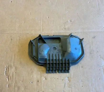 Mercedes-Benz E W124 Headlight/headlamp dust cover 12985200