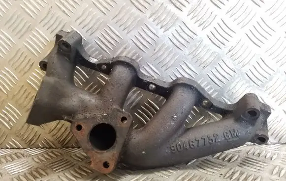 Opel Astra G Exhaust manifold 90467732