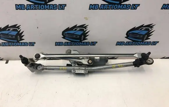 BMW X1 E84 Front wiper linkage and motor 2992466
