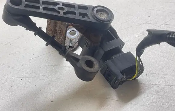 Land Rover Range Rover Sport L494 Headlight/headlamp level sensor CPLA3D026AA 304092 14188