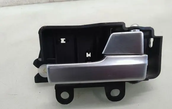 Rear door interior handle