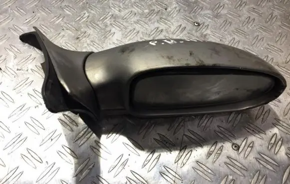 Hyundai Sonata Front door electric wing mirror E13010080