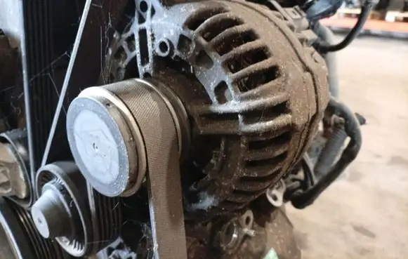 Mitsubishi Grandis Generator/alternator 0124525128