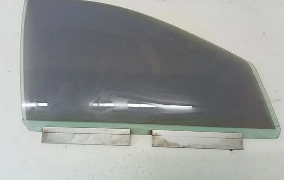 Volvo XC90 Front door window glass four-door 43R001582