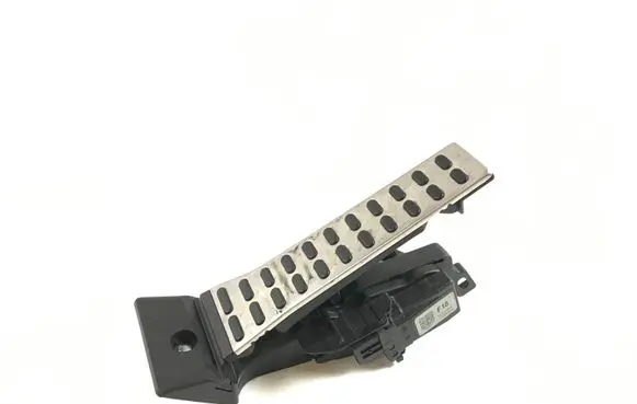 Hyundai Tucson TL Accelerator throttle pedal F18 324144