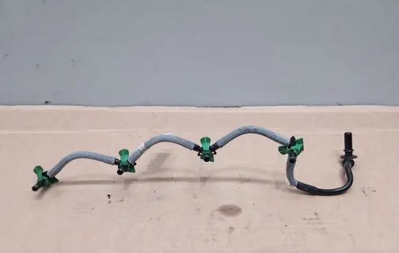 Fuel return line/hose