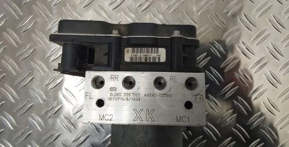 Toyota Auris 150 ABS Pump 4454002060