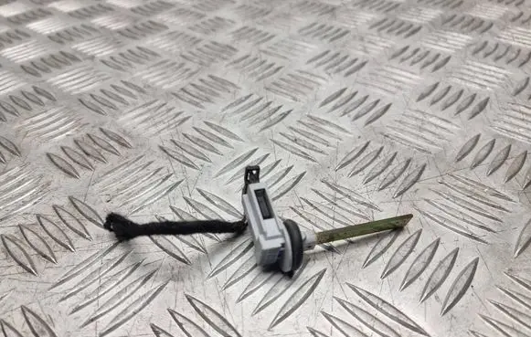 Volkswagen PASSAT B6 Interior temperature sensor 4B0820539 2212050107
