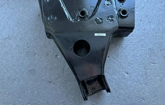 Nissan Patrol Y60 Steering rack mounting bracket 5027106J65
