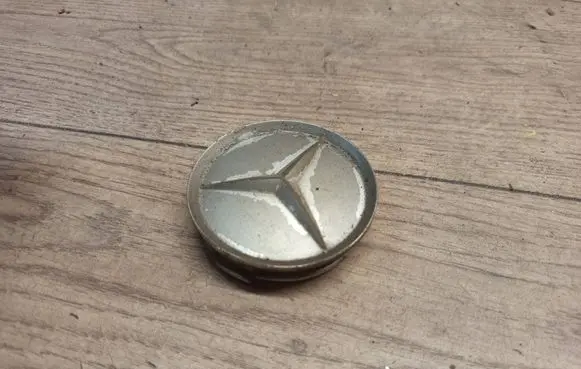 Mercedes-Benz E W211 Original wheel cap 2014010225