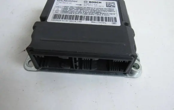 Mercedes-Benz Vito Viano W639 Airbag control unit/module A0009006102