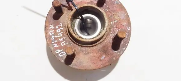 Nissan Almera Rear wheel hub