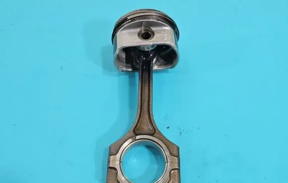Hyundai i30 Piston IMPRK1513479