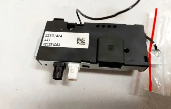 Opel Ampera Aerial antenna amplifier 22831424