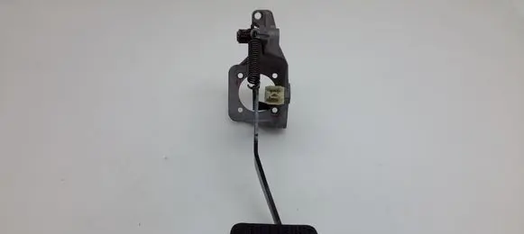 Mercedes-Benz ML W163 Brake pedal
