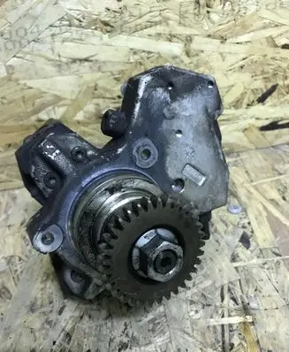 Jeep Cherokee Fuel injection high pressure pump