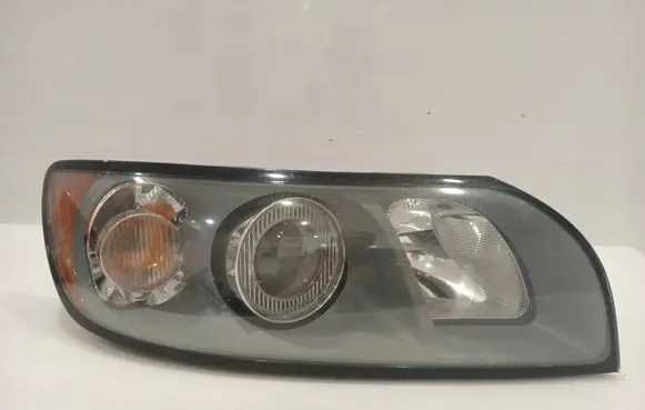 Volvo V50 Headlight/headlamp 30698886 0301198204