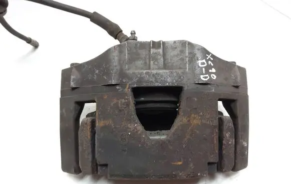 Volvo XC90 Front brake caliper 30657307