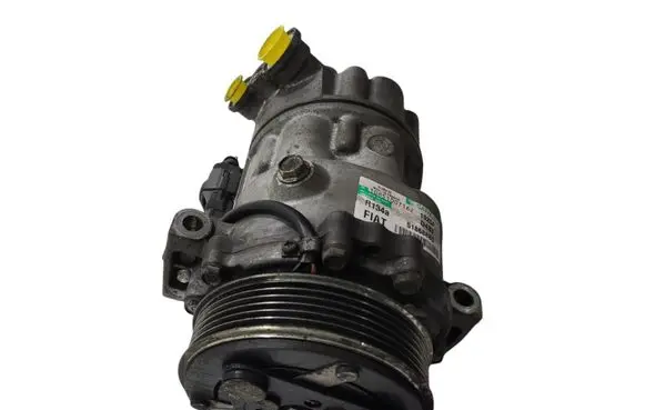 Opel Combo D Air conditioning (A/C) compressor (pump) 51868880