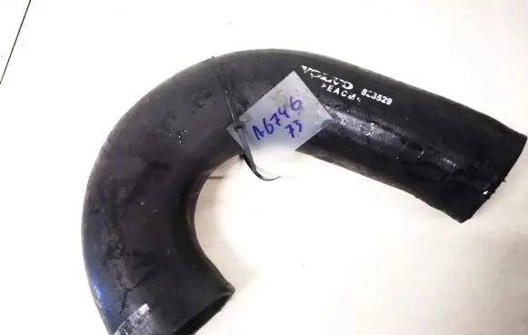 Volvo S40, V40 Intercooler hose/pipe 823529