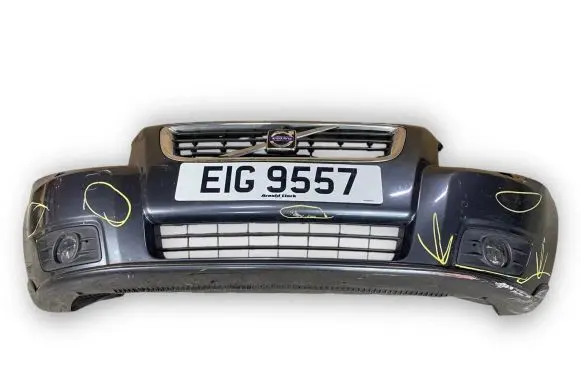 Volvo V50 Front bumper 30744976 30744915 30744914