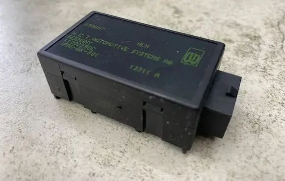 Ford C-MAX II Seat heating relay 11002298C