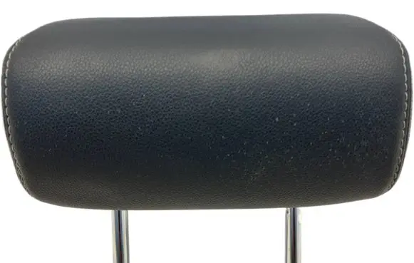 Toyota Prius (XW30) Rear seat headrest 