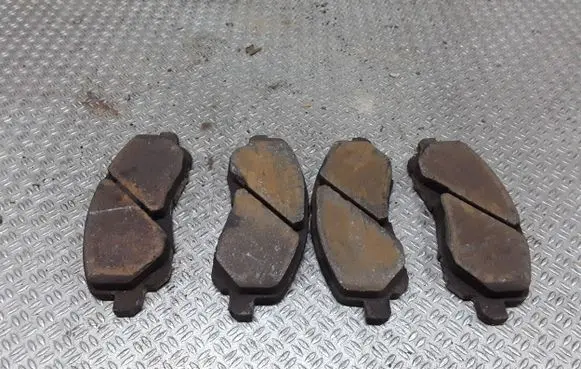 Mitsubishi Lancer Brake pads (front) 