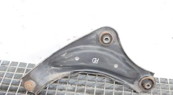 Nissan Pulsar Front lower control arm/wishbone