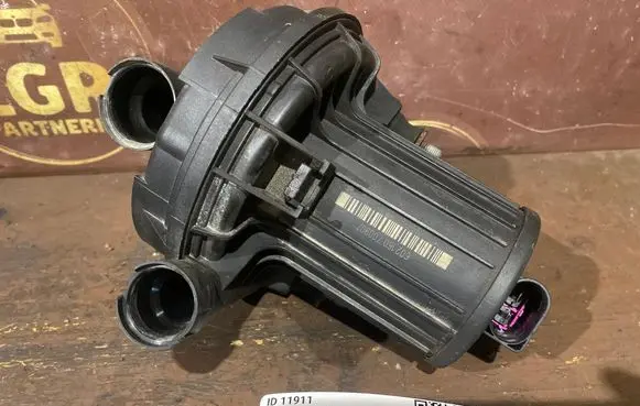 Seat Leon (1P) Secondary air pump 06A959253E