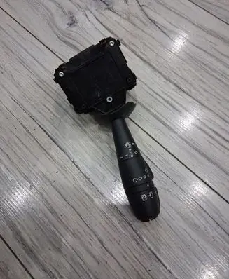 Renault Clio IV Wiper control stalk 255675887R