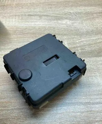 BMW 3 E46 Battery control module 8387547 8387551