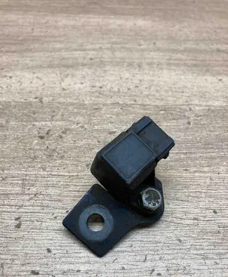 BMW 5 E39 Air pressure sensor 2244674 10T13