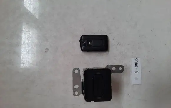 Toyota Corolla Verso E121 Ignition lock 626399000