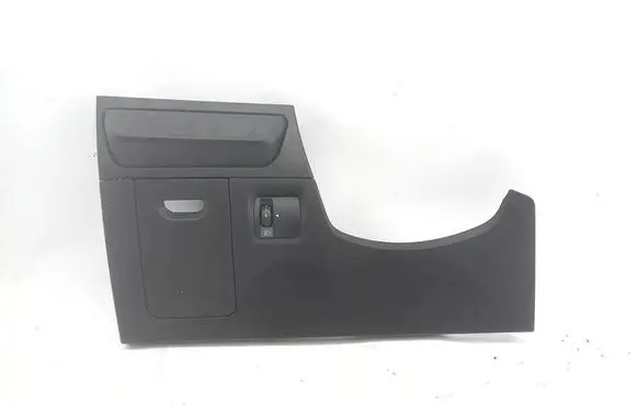 Dacia Sandero III Dashboard trim brak