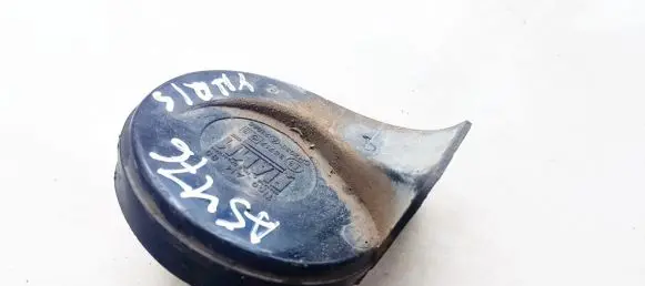 Toyota Yaris Horn signal E335717