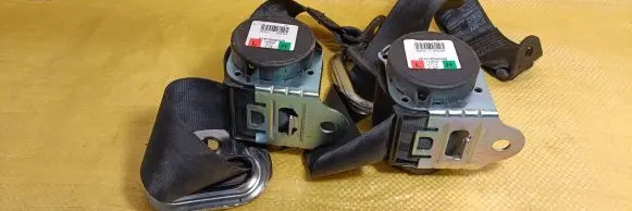 Skoda Yeti (5L) Rear seatbelt 615180800B 1764
