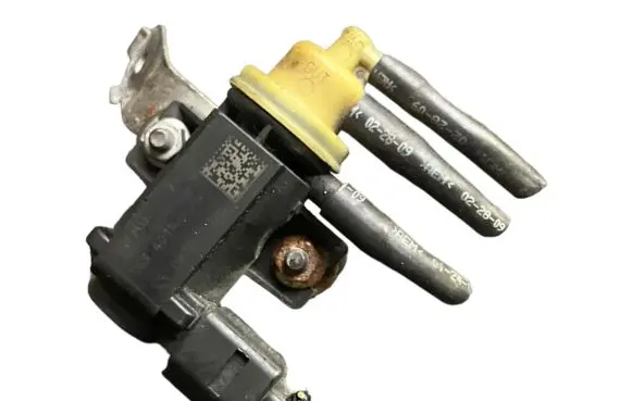 Audi A3 S3 A3 Sportback 8P Turbo solenoid valve 4011464A 1K09066278