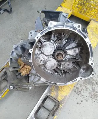 Ford Galaxy Manual 6 speed gearbox 7G9R7002XB