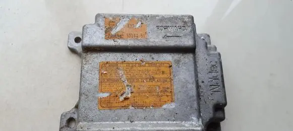 Mazda 323 F Airbag control unit/module b25e57k30b