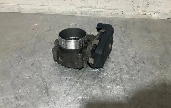 BMW 5 F10 F11 Throttle valve 7555944