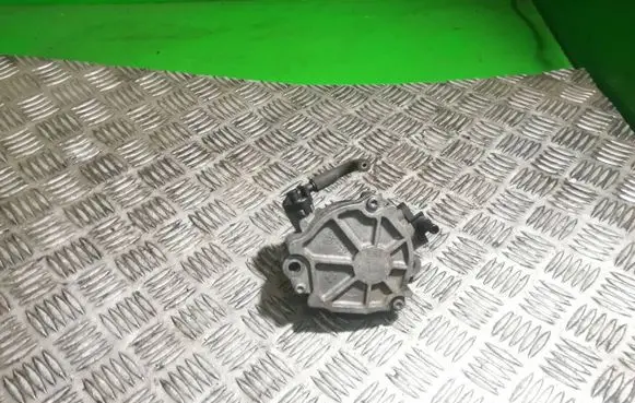 Ford Focus Vacuum pump 9804021880