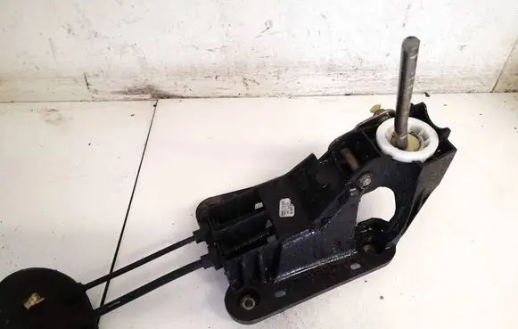Peugeot 207 Gear shifter/selector 9654072080