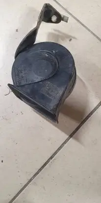 Audi A8 S8 D3 4E Horn signal 4e0951221