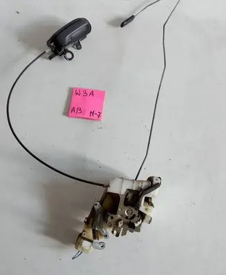 Toyota Yaris Rear door lock 
