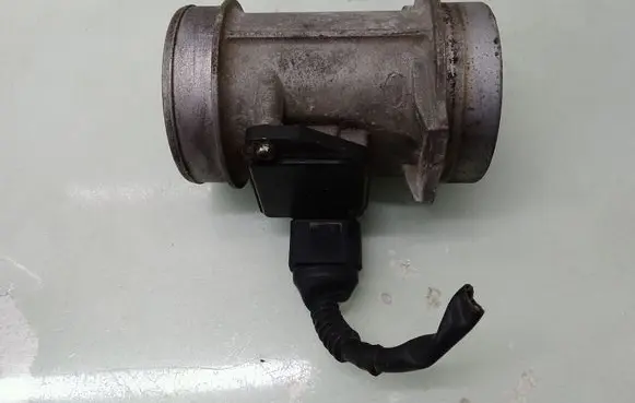 Skoda Superb B5 (3U) Mass air flow meter 059906461G