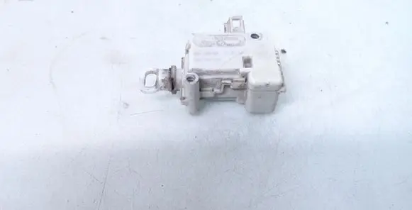 Seat Toledo II (1M) Tailgate boot lock/latch motor 3B0959781