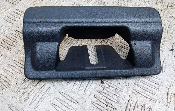Land Rover Range Rover Sport L320 Tailgate/boot lid lock trim EAN500140