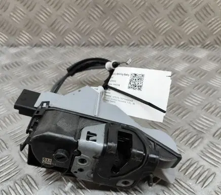 Citroen DS7 Crossback Front door lock 9820531380