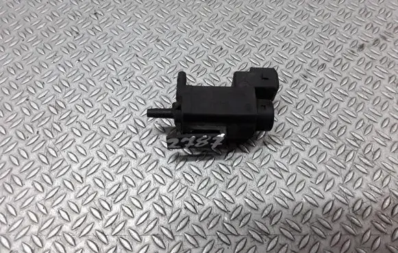 Volvo V70 Turbo solenoid valve 30611668